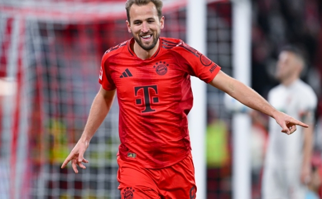 凯恩避谈解约金条款：只言在拜仁的快乐，未来去向成谜