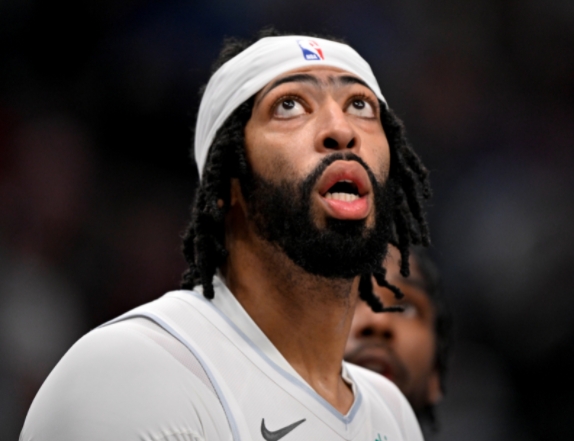 浓眉伤缺数周 伤病历史与康复前景引关注