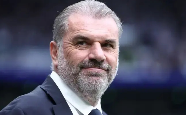 热刺深陷困境，波斯特科格鲁冠军梦遇阻