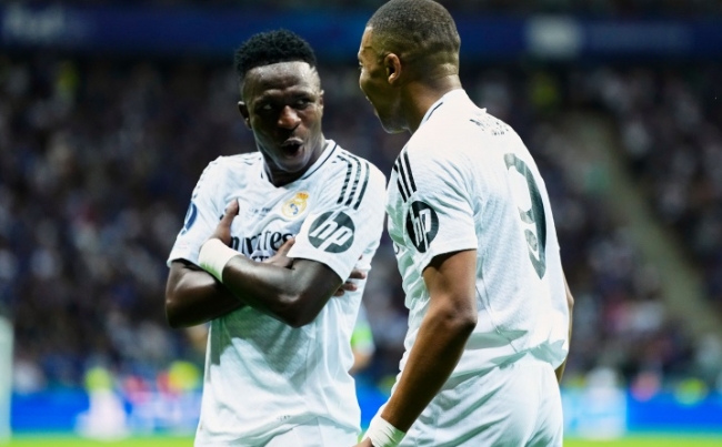 维尼修斯盛赞姆巴佩：场内外默契铸就皇马锋线新力量