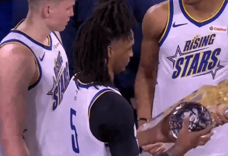 穆林队勇夺新秀赛冠军 卡斯尔闪耀荣膺 MVP