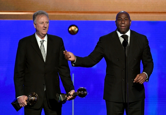 希尔忆詹库与魔鸟 篮球赛场的竞合传奇