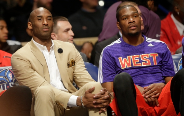 麦坎茨评历史得分手排名，引发篮球界热议