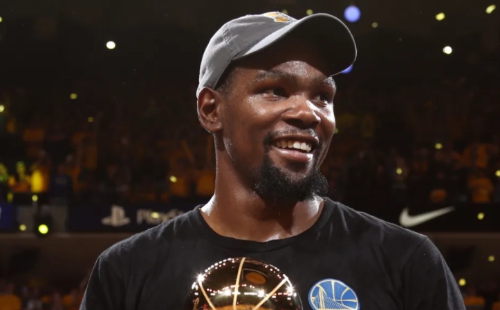 杜兰特忆勇士荣耀 难忘 2017 主场夺冠瞬间