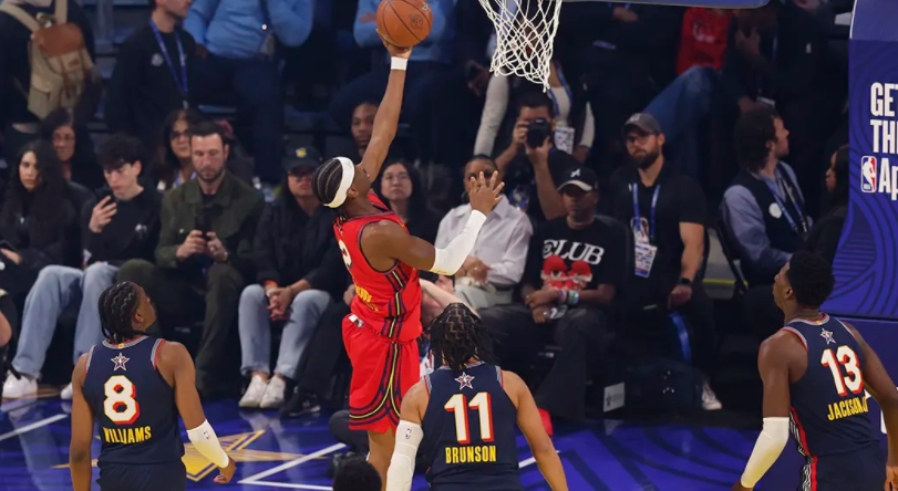 亚历山大闪耀全场 巴克利队挺进全明星决赛