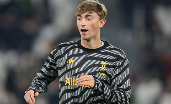 红军瞄准天才中卫！怀森或成利物浦后防新希望