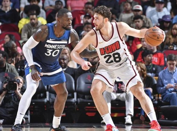 史密斯替补复出 乌度卡战术考量