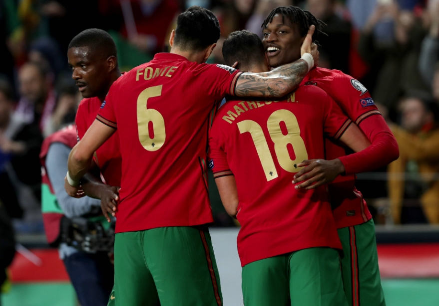 西班牙队世预赛火力全开，多点开花大胜对手