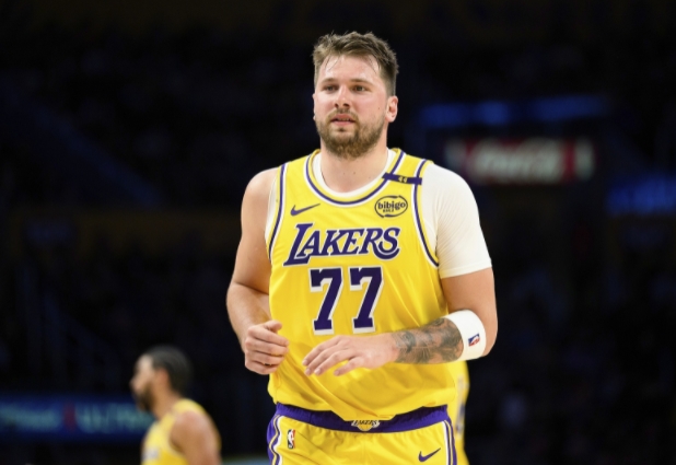 独行侠首节发力 击退鹈鹕获三连胜