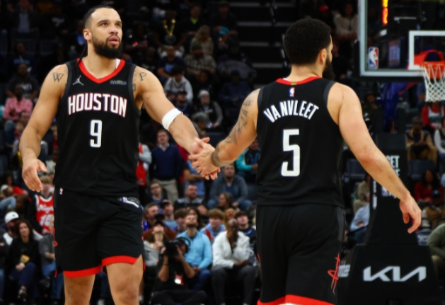 火箭迎雄鹿 伤病困扰下的关键对决