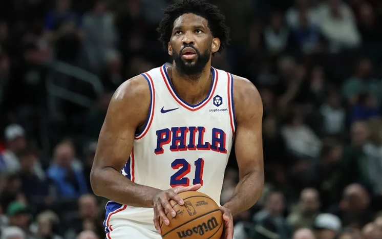 恩比德伤缺 76 人盼其康复之路曲折