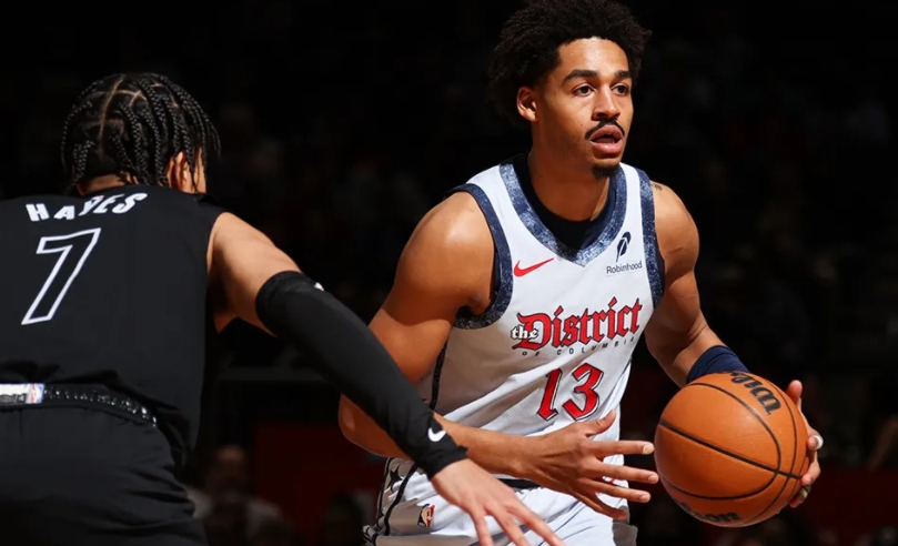 奇才主场扬威破连败 普尔引领逆袭展锋芒