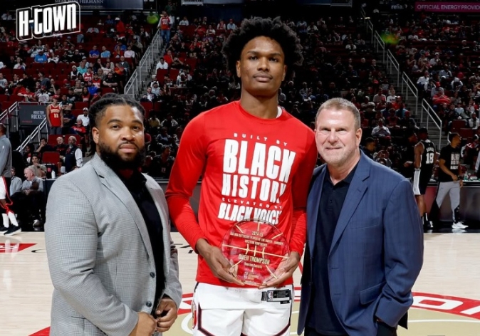 火箭轻取马刺，阿门载誉助力球队