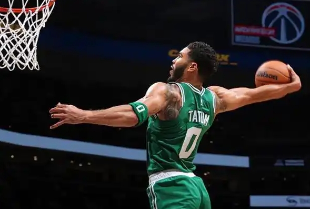 塔图姆闪耀赛场 全面助力绿军前行