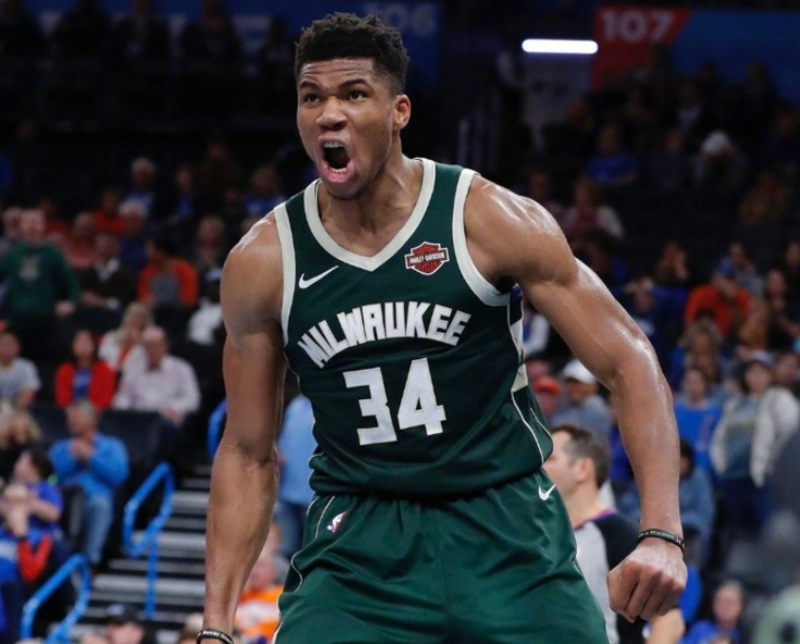 字母哥强势领航 健康成雄鹿关键