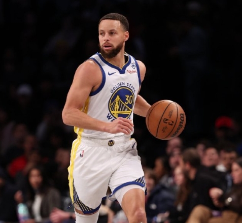 库里跨界新征程：执掌母校篮球管理