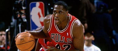 从状元到掌舵人：埃尔顿·布兰德的篮球生涯与转型之路