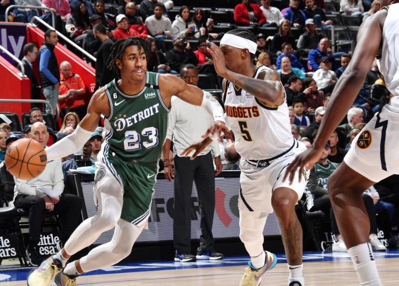 艾维康复顺利，活塞季后赛添助力