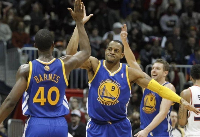 库明加回归，勇士对阵国王添变数