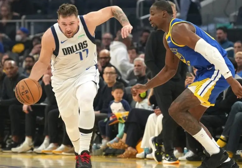 东契奇闪耀半场，湖人盼其引领逆转