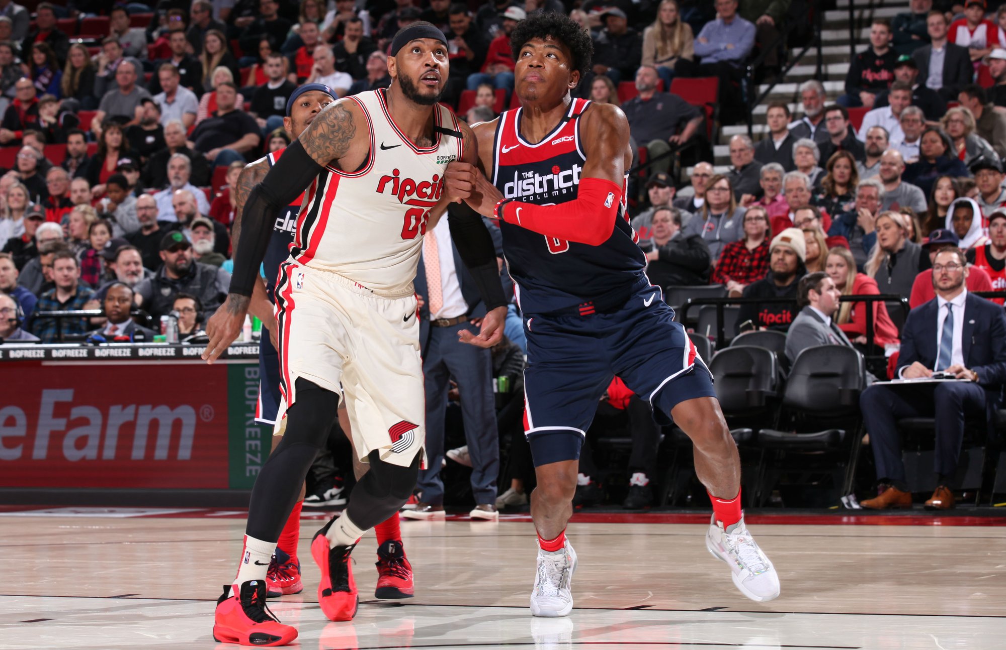 明日NBA战火再燃：波特兰开拓者迎战波士顿凯尔特人，谁能主宰赛场风云？