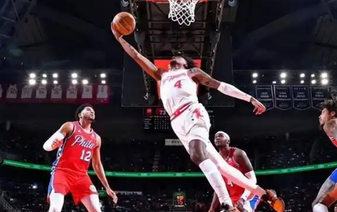 火箭崛起：在NBA赛场上的逆袭之旅