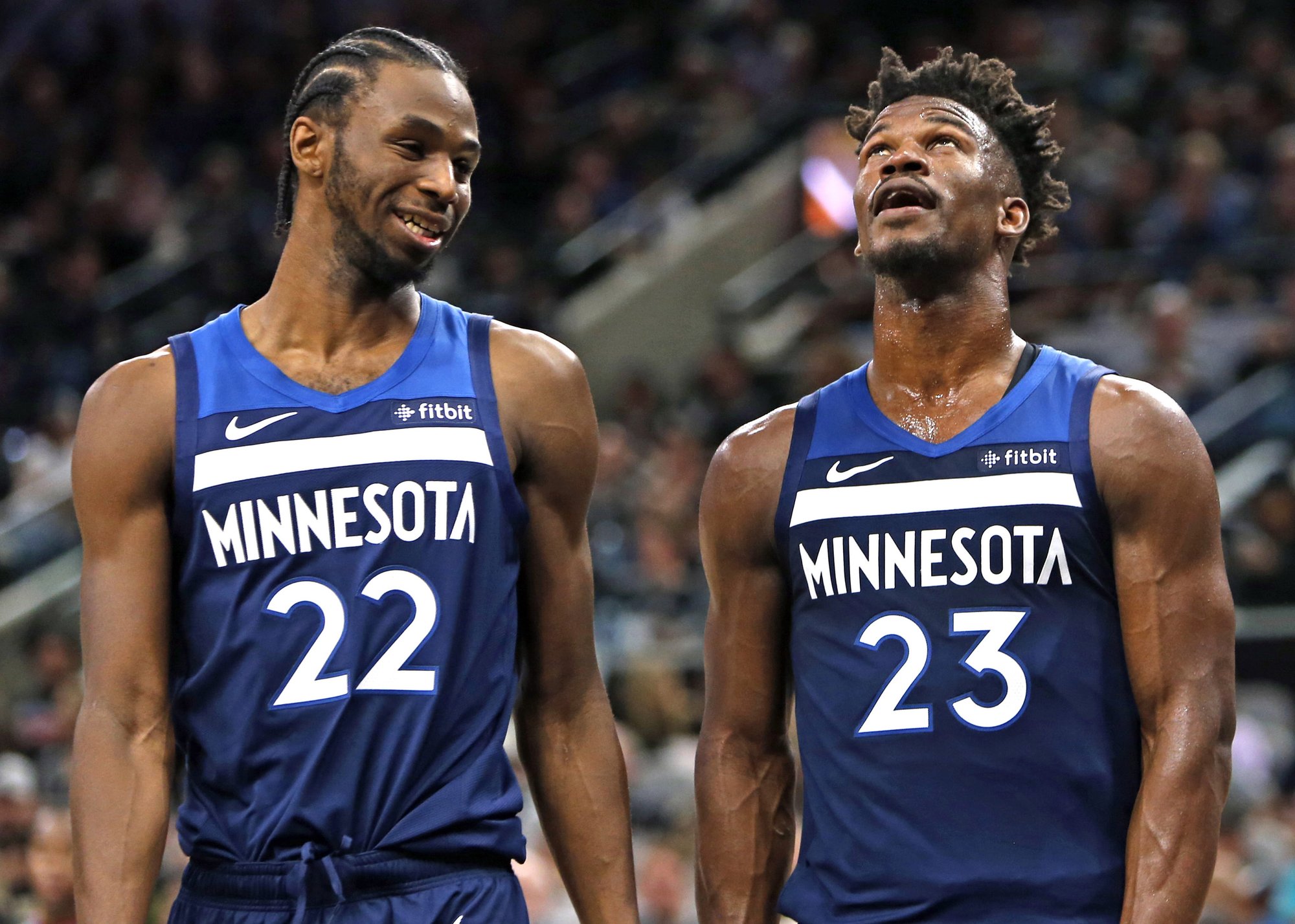 NBA迈阿密热火VS金州勇士：明日迈阿密恩怨对决，热火勇士共谱激情篇章