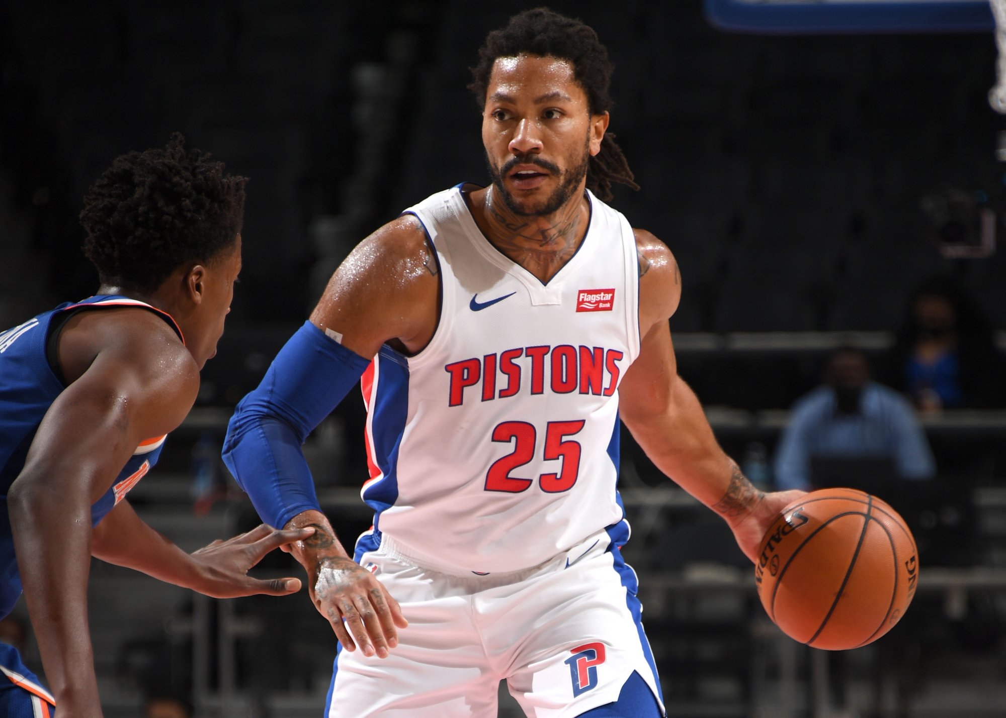 NBA纽约尼克斯VS达拉斯独行侠：明日巅峰碰撞，伤病与实力共舞