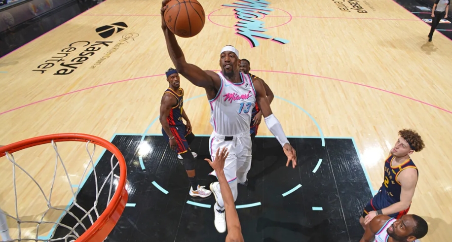 阿德巴约希罗领衔热火双杀勇士