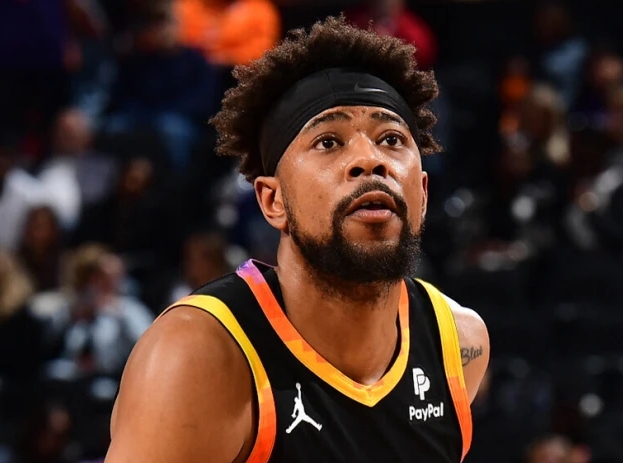 湖人正式签下古德温，增强球队阵容深度