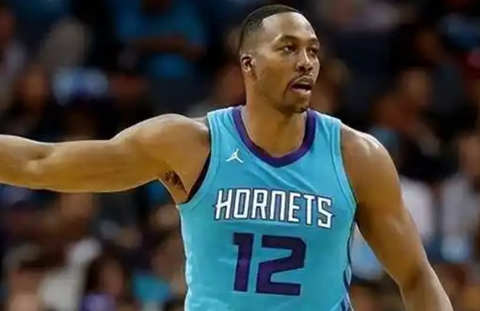 黄蜂挣扎：赛季征程中的起伏与重生希望