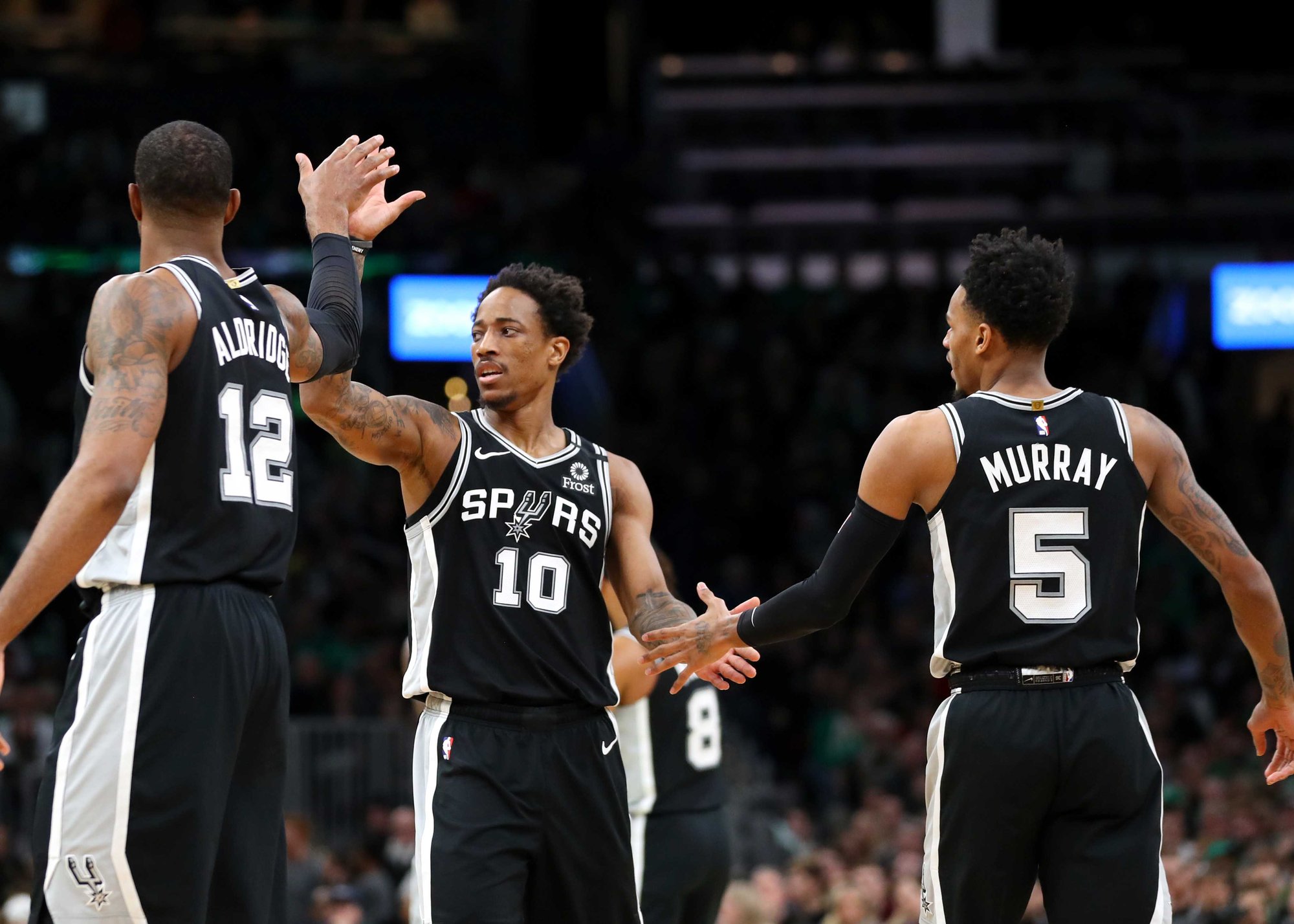 NBA焦點(diǎn)：馬刺VS奧蘭多魔術(shù)，弗羅斯特銀行中心戰(zhàn)火將燃！