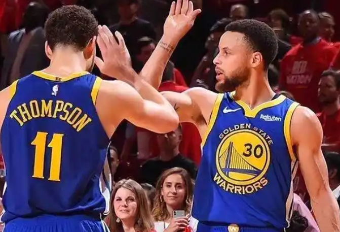 金州海啸：勇士以三分之浪吞没时代