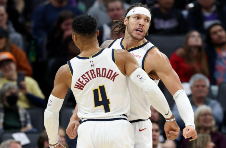 约基奇率队新帅首胜，平静回应管理层变动