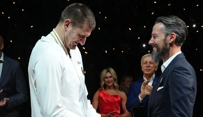 克伦克引领变革，掘金重燃斗志