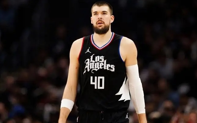 祖巴茨练三分，快船剑指掘金