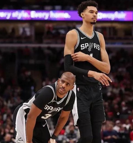 伊迪：灰熊内线的坚韧支柱