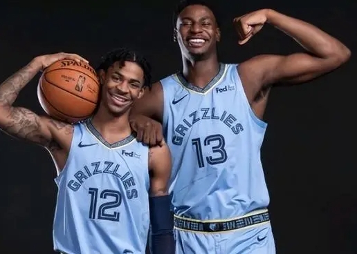 贝恩与小贾伦 - 杰克逊闪耀，灰熊强势晋级