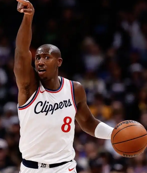 邓恩谈季后赛关键 做好自己剑指胜利