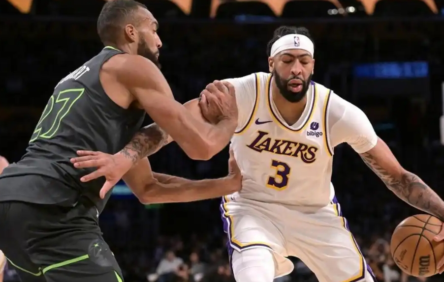 森林狼大胜湖人 詹姆斯防守失位成热议焦点