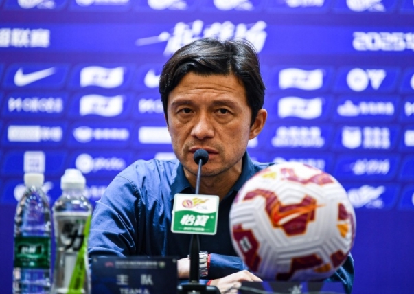 雪后绿茵待春发 亚泰破局盼时来