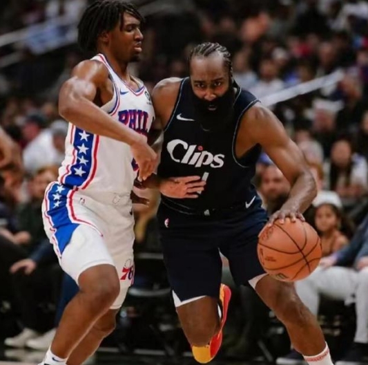 主客场 “分贝较量” 升级：快船球迷回应掘金主帅，主场喧闹成胜负关键