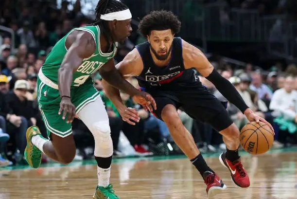 双星闪耀！字母哥与小特伦特合力助雄鹿大胜步行者