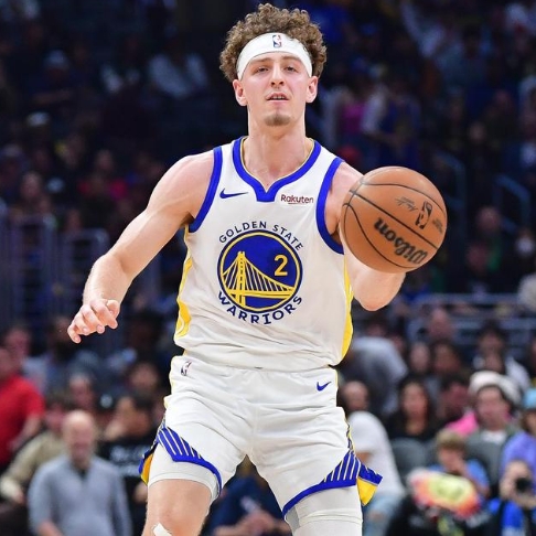 40 岁詹姆斯创历史，爱德华兹盛赞传奇表现