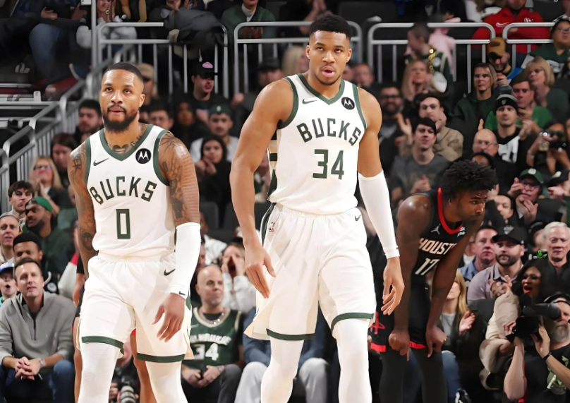 小特伦特首发出奇兵 九记三分致敬偶像雷阿伦