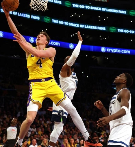 杰登爆发砍下 30 分，森林狼 2-1 领先湖人