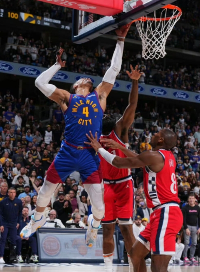 裁判详解掘金快船争议判罚 科技护航绝杀定论