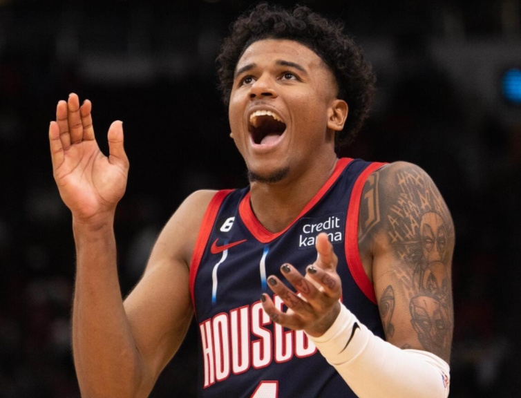 乌多卡复盘失利：火箭错失惩罚勇士包夹良机