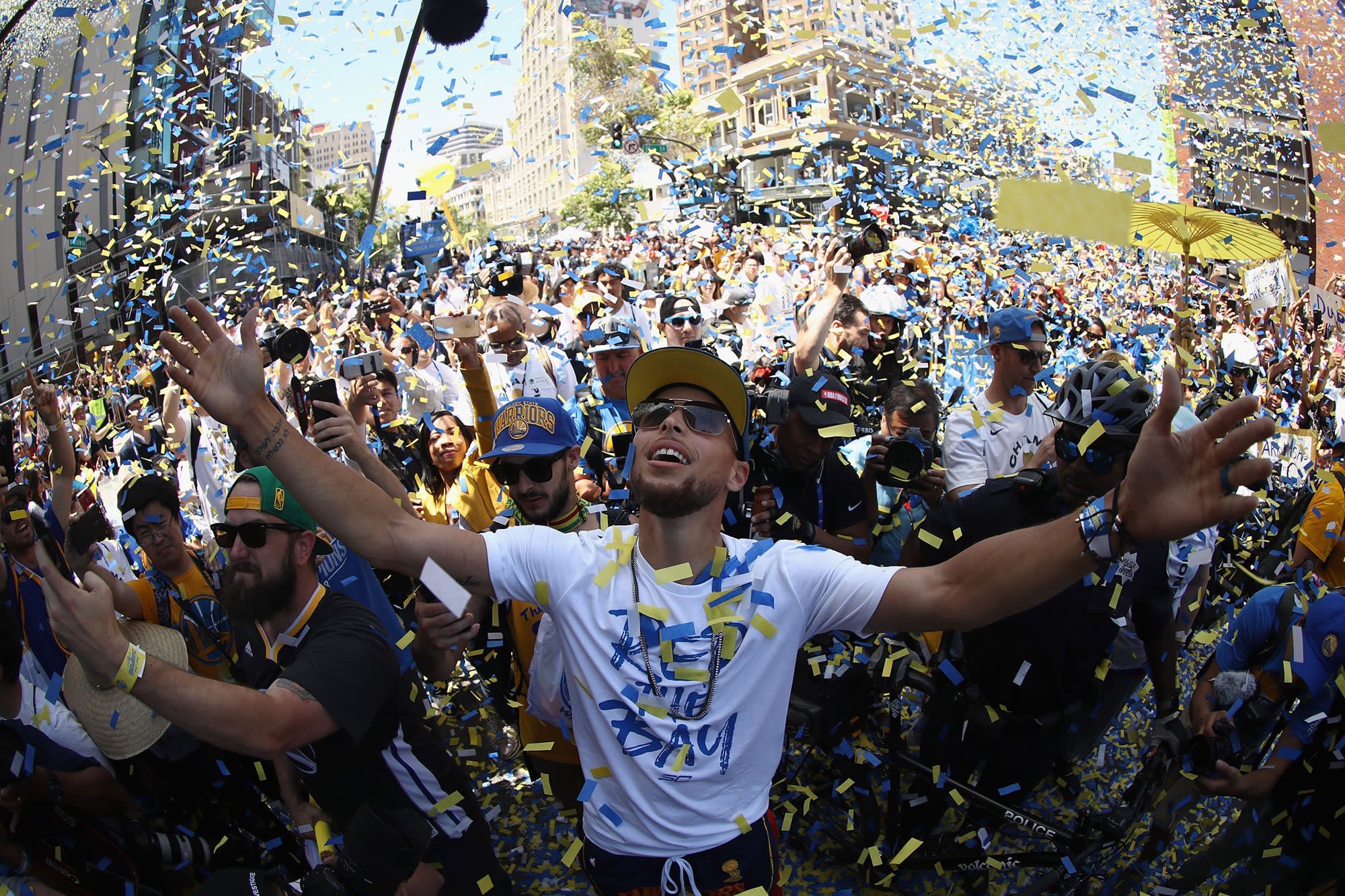 2025年4月29日NBA交锋：勇火“金芒休焰”争锋，谁能主宰常规赛末途