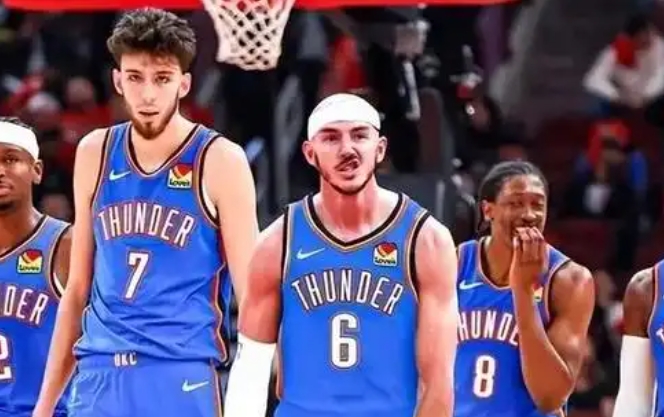 俄城雷霆：风暴之眼的青春狂飙与复兴曙光